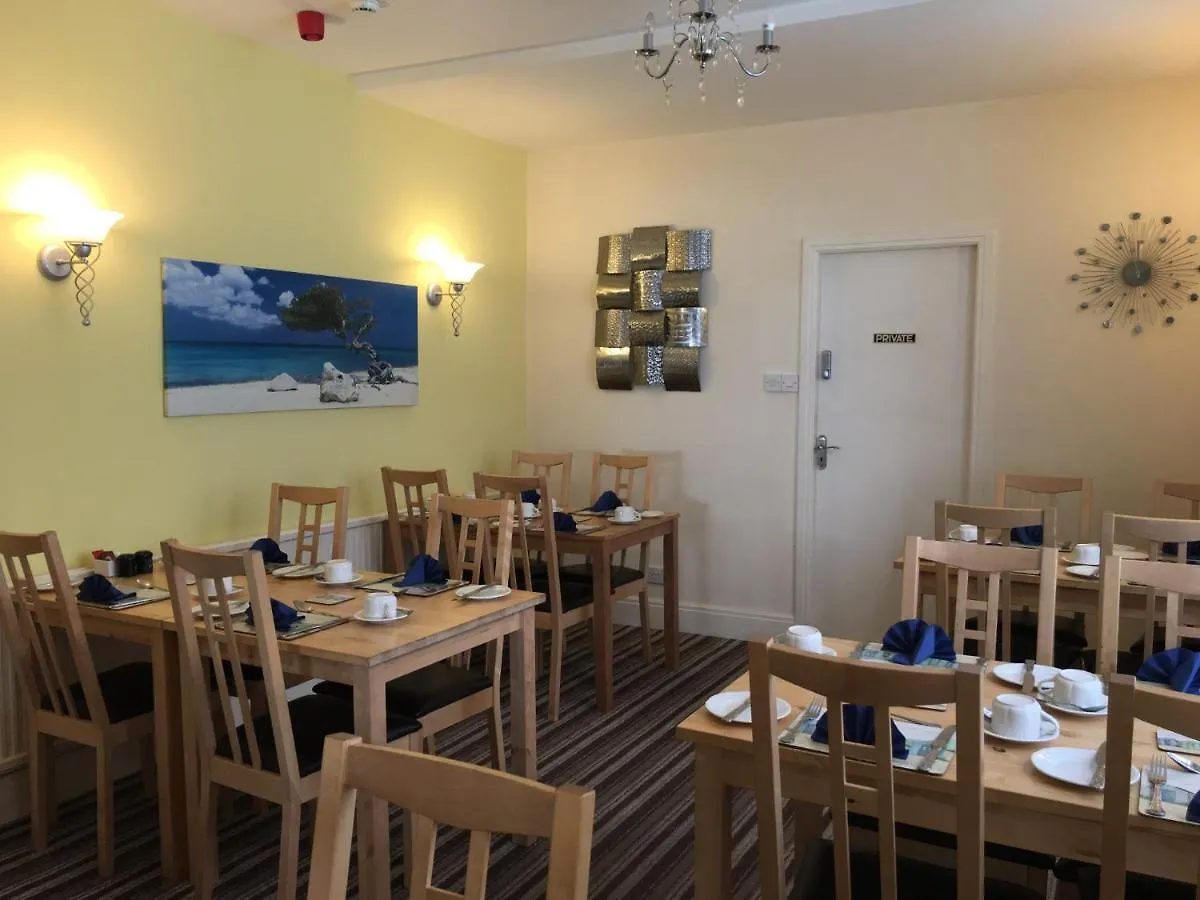 Lyndawn Hotel Blackpool