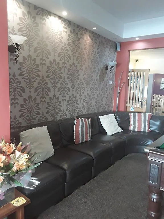 Lyndawn Hotel Blackpool 3*,  United Kingdom