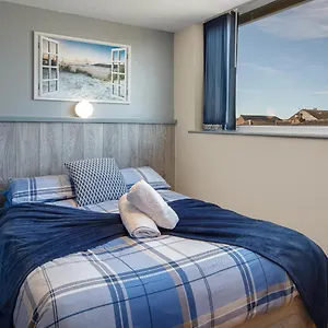 Seaside Superior Family Apartment
