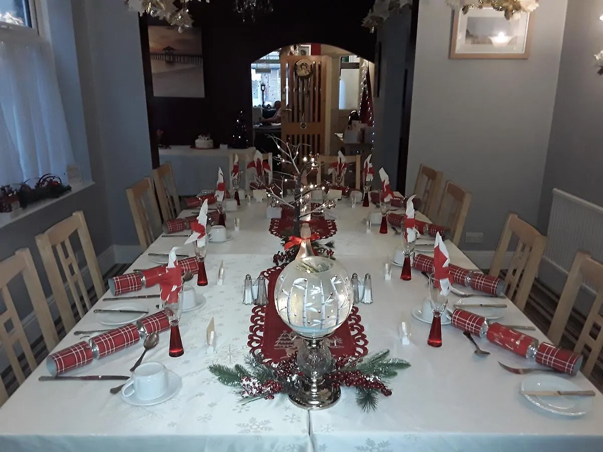 Lyndawn Hotel Blackpool Bed & Breakfast